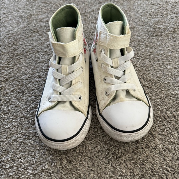 Toddler converse size 10 - Picture 7 of 12